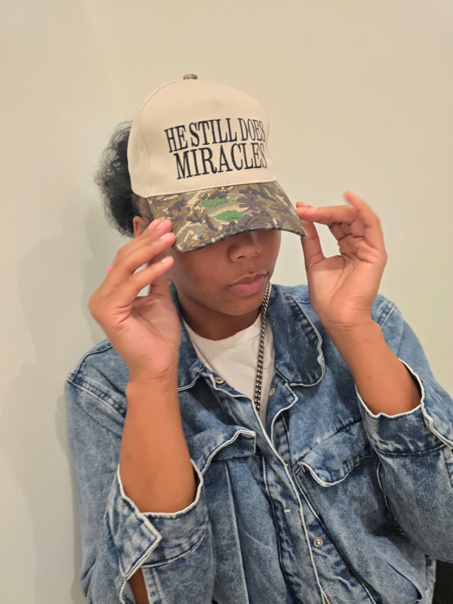 He Still Does Miracles Hat — Cream / Camo Bill